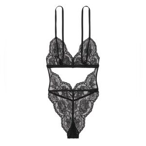 NWT Victoria’s Secret Very Sexy Unlined Cutout Lace Teddy. Black. Size small
